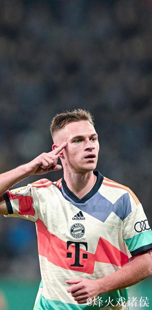 基米希：穆西亚拉回归也不影响卡尔出场，他理应上场